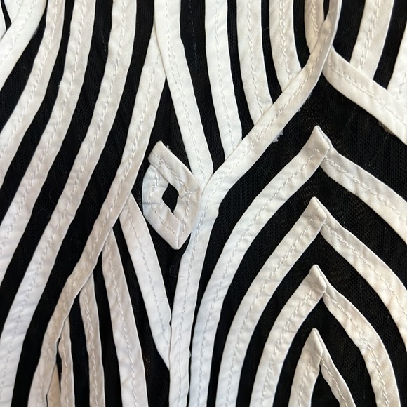 Alexandra Rosati Zip Vest - Picture 6 of 7